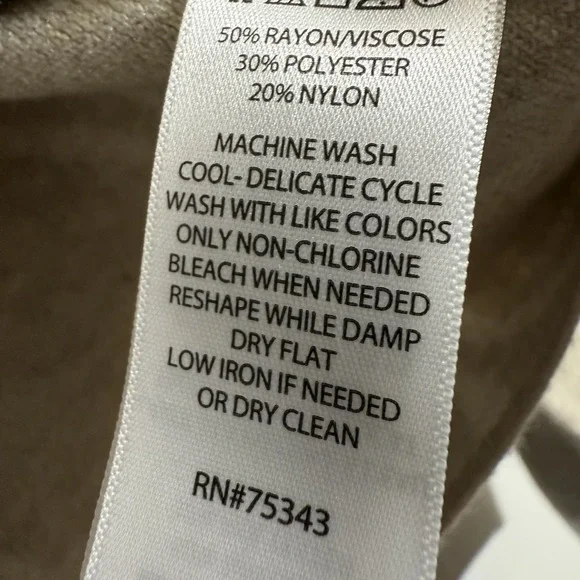 NWT Tahari Mock Neck Sweater Tan w/Hearts LongSleeve WMS S CozyStretch Valentine - Picture 5 of 11